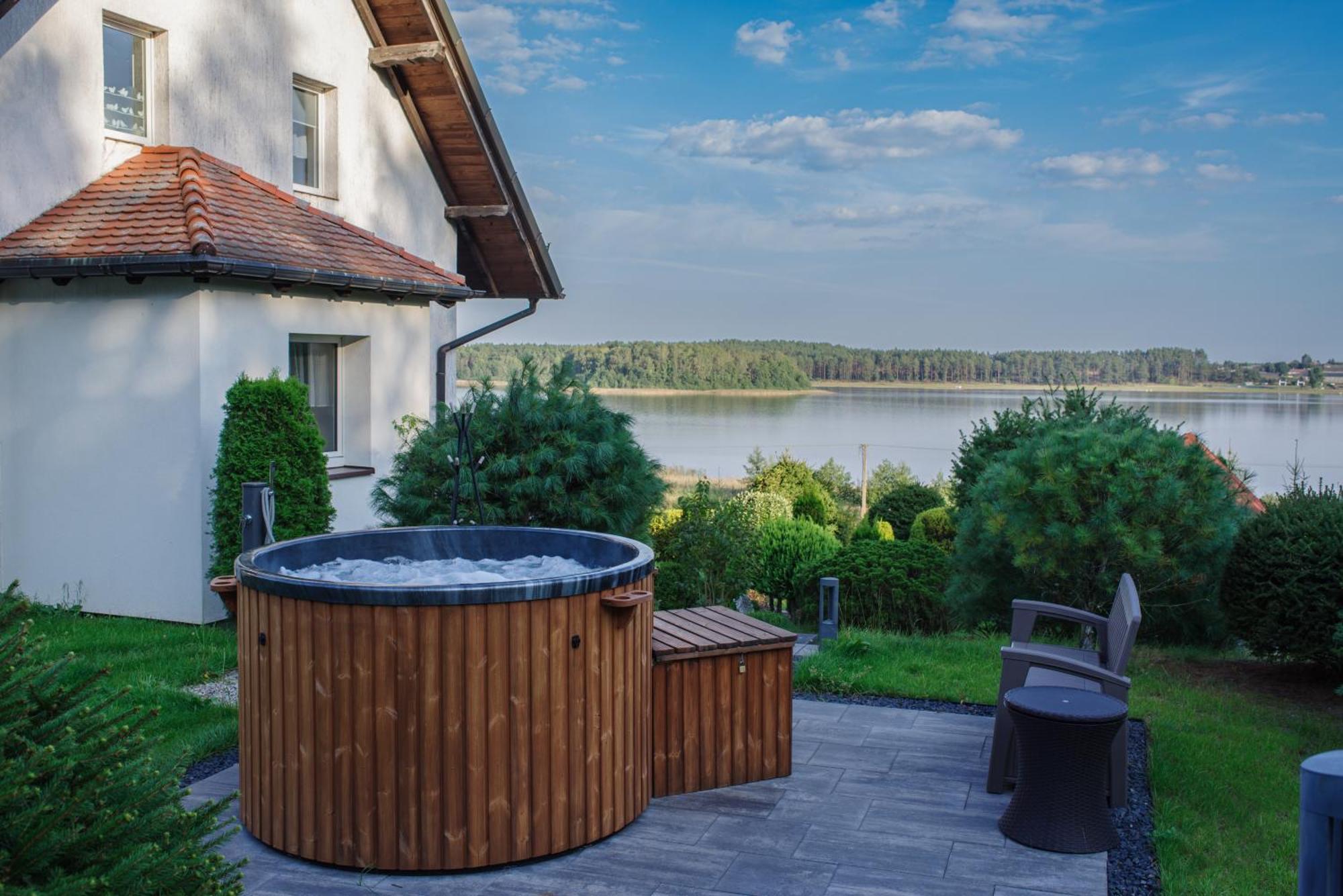 Dom Na Wzgorzu Z Widokiem Na Jezioro Z Balia I Sauna Lipnica  Exterior foto